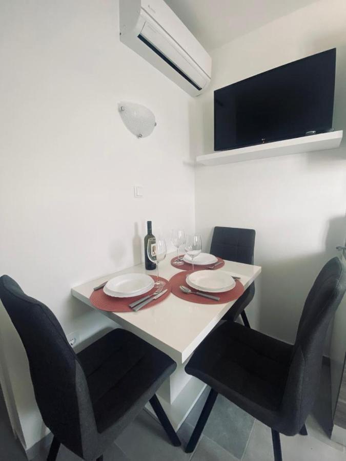 Apartmani Mila Starigrad Paklenica Luaran gambar