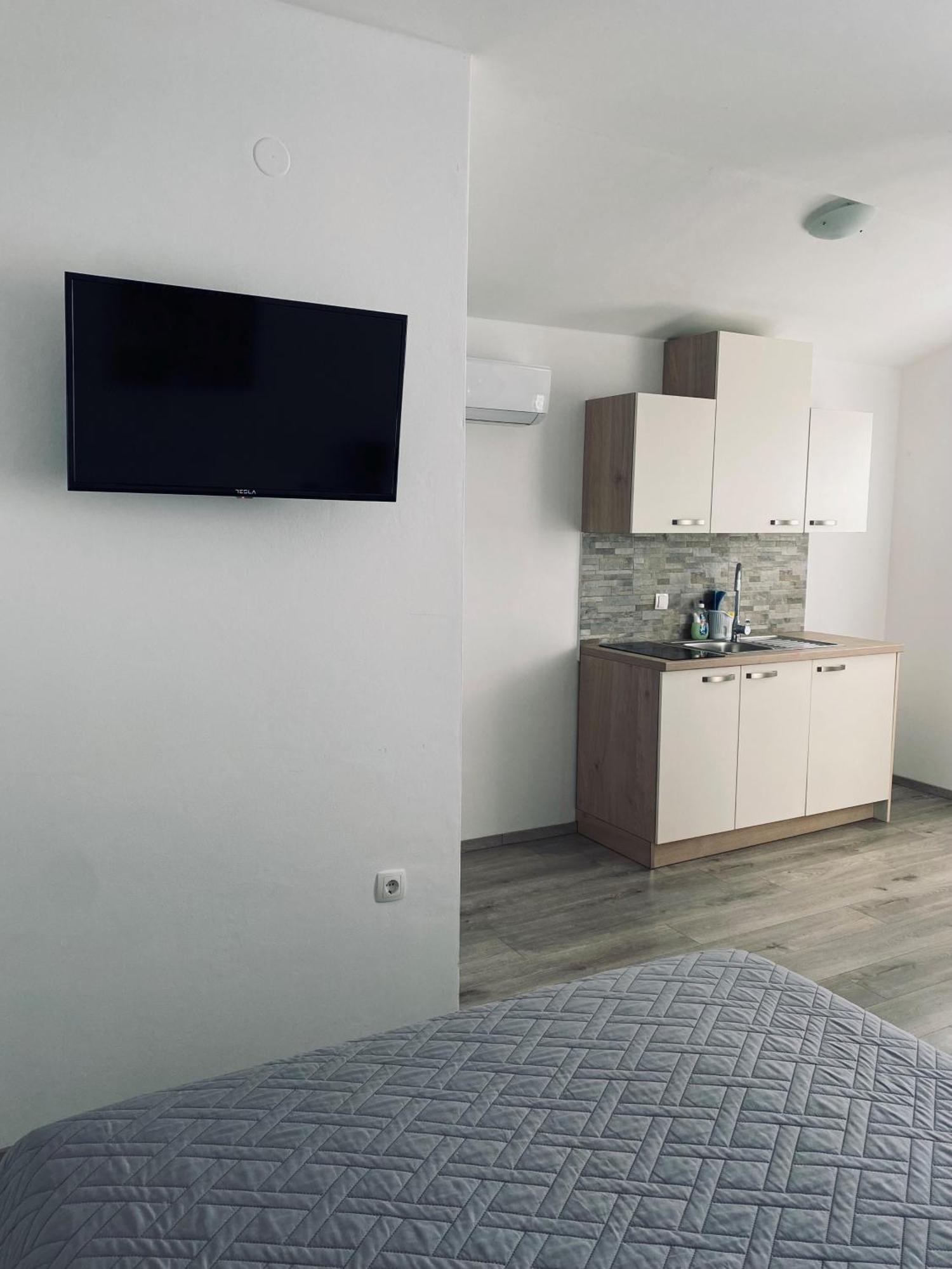 Apartmani Mila Starigrad Paklenica Luaran gambar