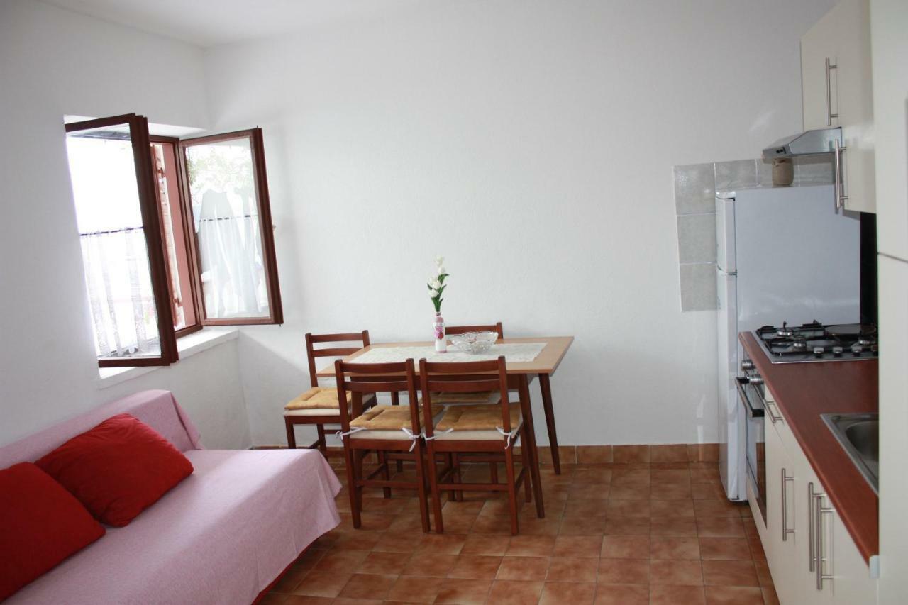 Apartmani Mila Starigrad Paklenica Luaran gambar