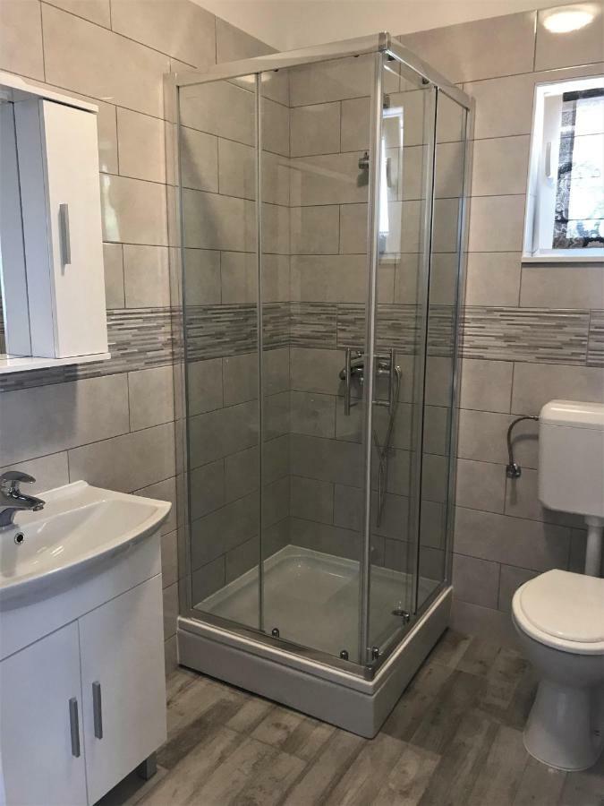 Apartmani Mila Starigrad Paklenica Luaran gambar