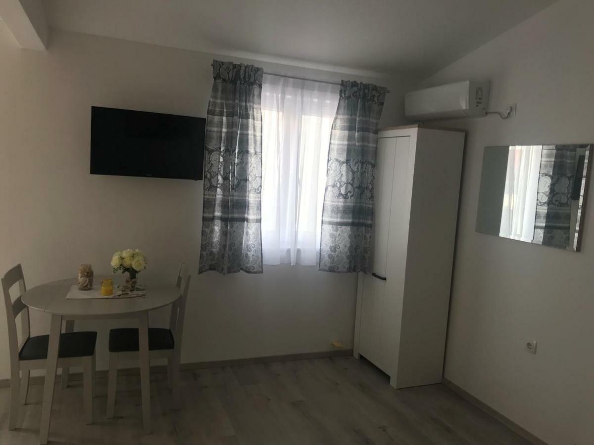 Apartmani Mila Starigrad Paklenica Luaran gambar